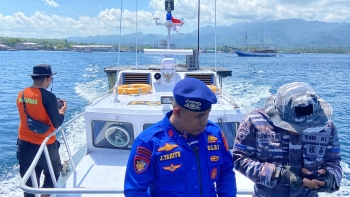 Danlantamal IX Kerahkan Personelnya Bersama Basarnas dan Polairud Untuk Search And Rescue Korban Kecelakaan di Laut
