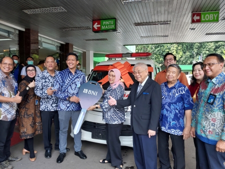BNI’s CSR Program Gives Ambulance to RSSN’s Needy Patients in Sunter Area